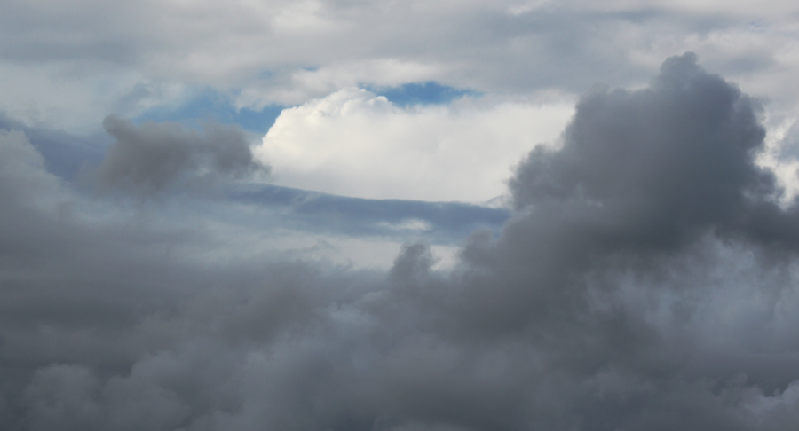 Cumulus and cumulonimbus clouds, Kailua, HI, Saturday March 29th at ...